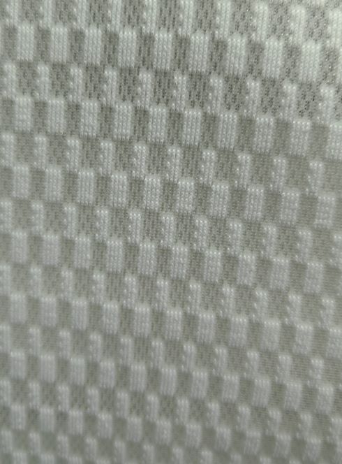 Berapakah jangka hayat Fabrik Poliester Jacquard Tahan Haus untuk aplikasi upholsteri yang berbeza?